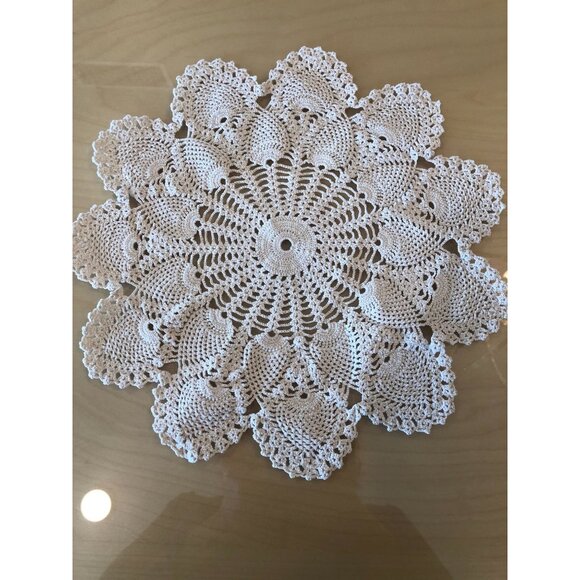 LOT of 3 VTG Handmade Crochet Doilies - Picture 9 of 15